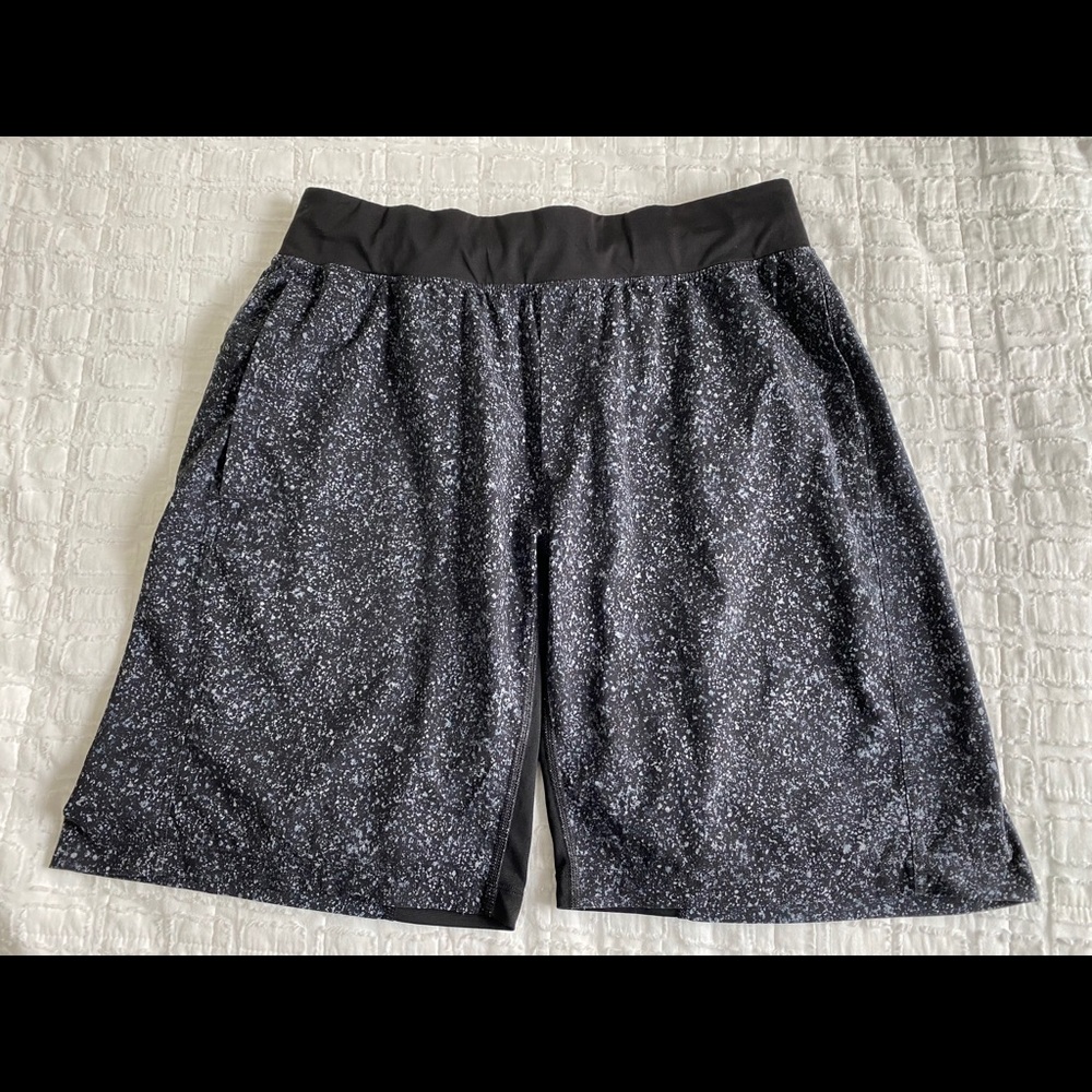 Lululemon athletica men’s shorts